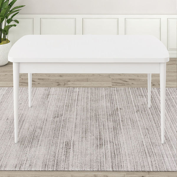 Бяла трапезна маса